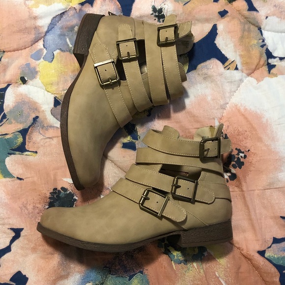 JustFab Shoes - Just fab strappy tan ankle boot